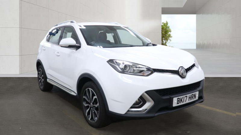 2017 MG Gs 1.5 Tgi Exclusive in White — image 1