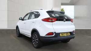 2017 MG Gs 1.5 Tgi Exclusive in White — image 3