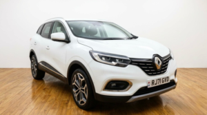 2022 Renault Kadjar 1.3 Tce Gt Line SUV 5dr Petrol Manual Euro 6 (s/s) (140 Ps) in White — image 4