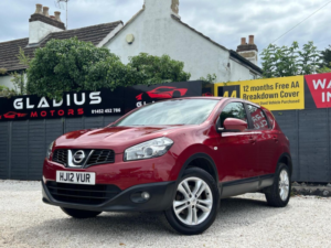 2012 Nissan Qashqai 1.6 Acenta 2WD Euro 5 (s/s) 5dr in Red — image 3