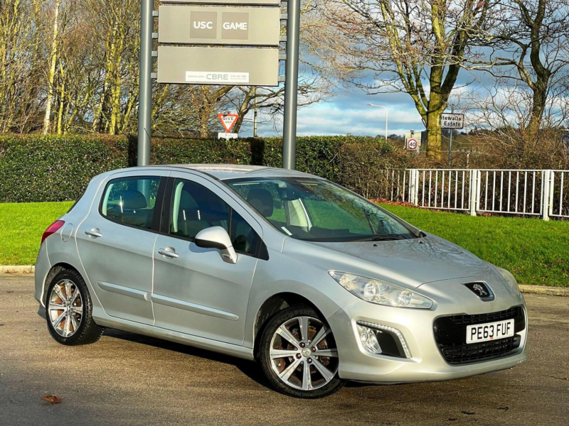 2013 Peugeot 308 1.6 E-Hdi Active Egc Euro 5 (s/s) 5dr in Silver — image 1