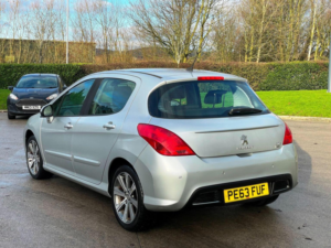 2013 Peugeot 308 1.6 E-Hdi Active Egc Euro 5 (s/s) 5dr in Silver — image 6