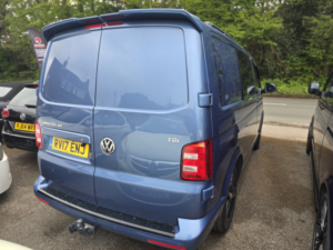 2017 Volkswagen Transporter 2.0 Tdi T28 Bluemotion Tech Trendline in Blue — image 3