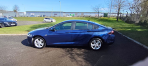 2020 Vauxhall Insignia 2.0 Cdti Se Nav Hatchback 5dr Diesel Manual Euro 5 (160 Ps) in Blue — image 2