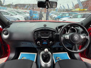 2018 Nissan Juke 1.6 Acenta Euro 6 5dr in Red — image 2