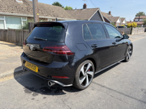 2019 Volkswagen Golf 2.0 Tsi Gti Performance in Black — image 6