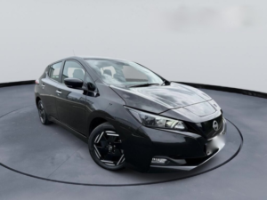 2022 Nissan Leaf 39kwh Acenta in Black — image 2