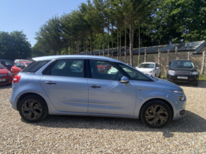 2015 Citroen C4 Picasso 1.6 E-Hdi Exclusive in Blue — image 3