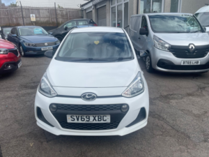 2019 Hyundai I10 1.0 Play Hatchback 5dr Petrol Manual Euro 6 (67 Ps) in White — image 2