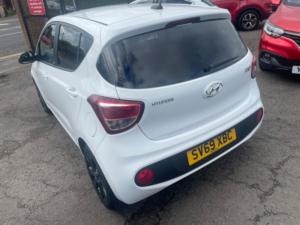 2019 Hyundai I10 1.0 Play Hatchback 5dr Petrol Manual Euro 6 (67 Ps) in White — image 6