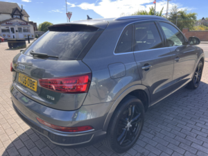 2016 Audi Q3 1.4 Tfsi Cod S Line in Grey — image 3
