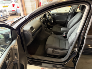 2012 Volkswagen Golf 2.0 Tdi Match in Black — image 5