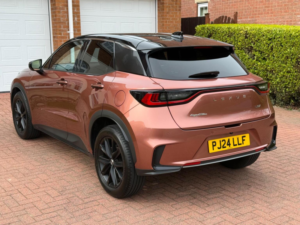 2024 Lexus Lbx 1.5 Vvt-Ie Original Edition E-CVT Euro 6 (s/s) 5dr in Bronze — image 5