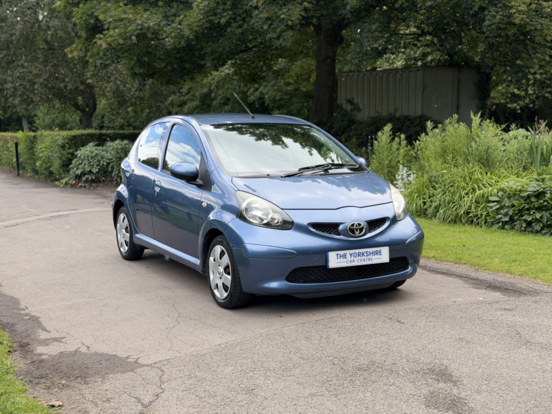 2008 Toyota Aygo 1.0 Vvt-I Blue in Blue — image 1