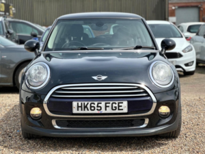 2015 MINI Hatch 1.5 Cooper Auto Euro 6 (s/s) 3dr in Black — image 6