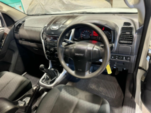 2020 Isuzu D-Max 1.9 Td Eiger 4WD Euro 6 4dr in White — image 6