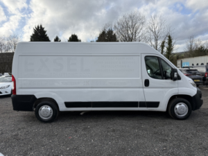2021 Citroen Relay 2.2 Bluehdi 35 Enterprise in White — image 4