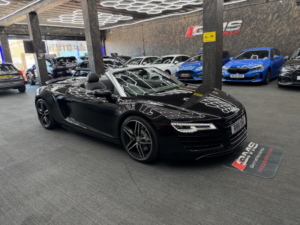 2013 Audi R8 Spyder 4.2 Fsi V8 in Black — image 4