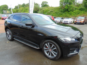 2018 Jaguar F-Pace 2.0 D180 R-Sport * Mot June 2027 * 5 Service Stamps * Timing Chain Replaced Last Year * Finance Avai in Black — image 3