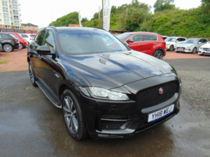 2018 Jaguar F-Pace 2.0 D180 R-Sport * Mot June 2027 * 5 Service Stamps * Timing Chain Replaced Last Year * Finance Avai in Black — image 4