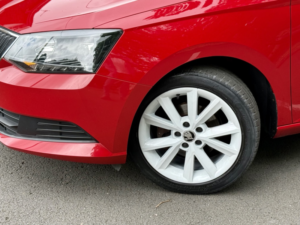 2018 Skoda Fabia 1.0 Tsi*colour Edition*just 48k-Ulez-Ac-Bt-Pdc-Cruise**stunning Example** in Red — image 5